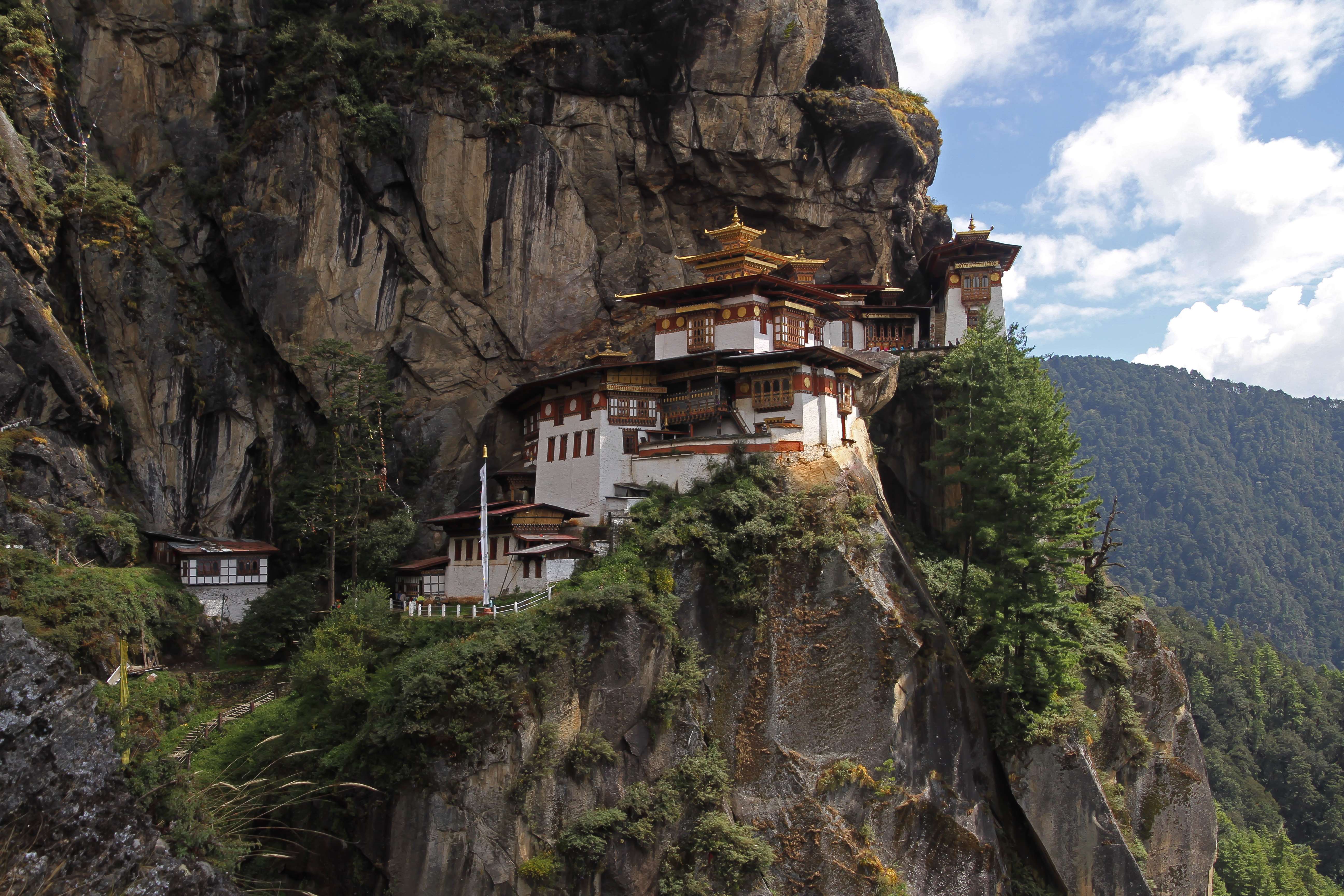 Hike up to Paro Taktsang
