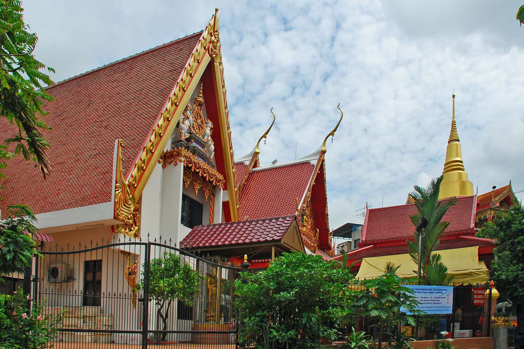 Wat Ananda Metyarama (Thai Theravada)