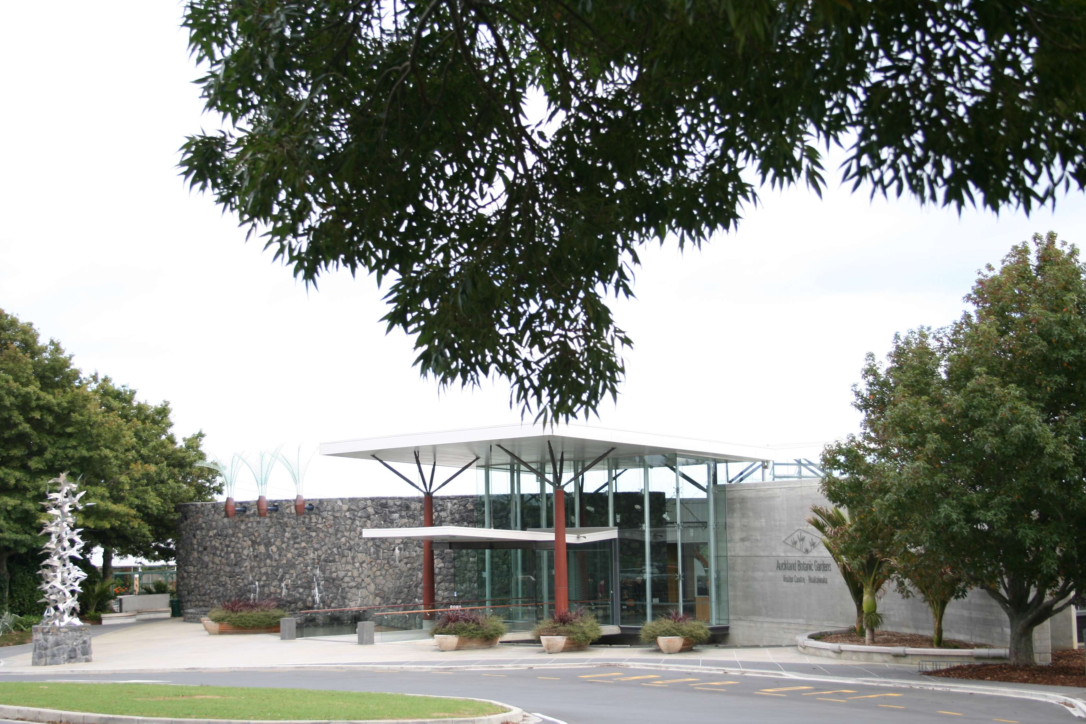 Spend time at Auckland Botanic Gardens