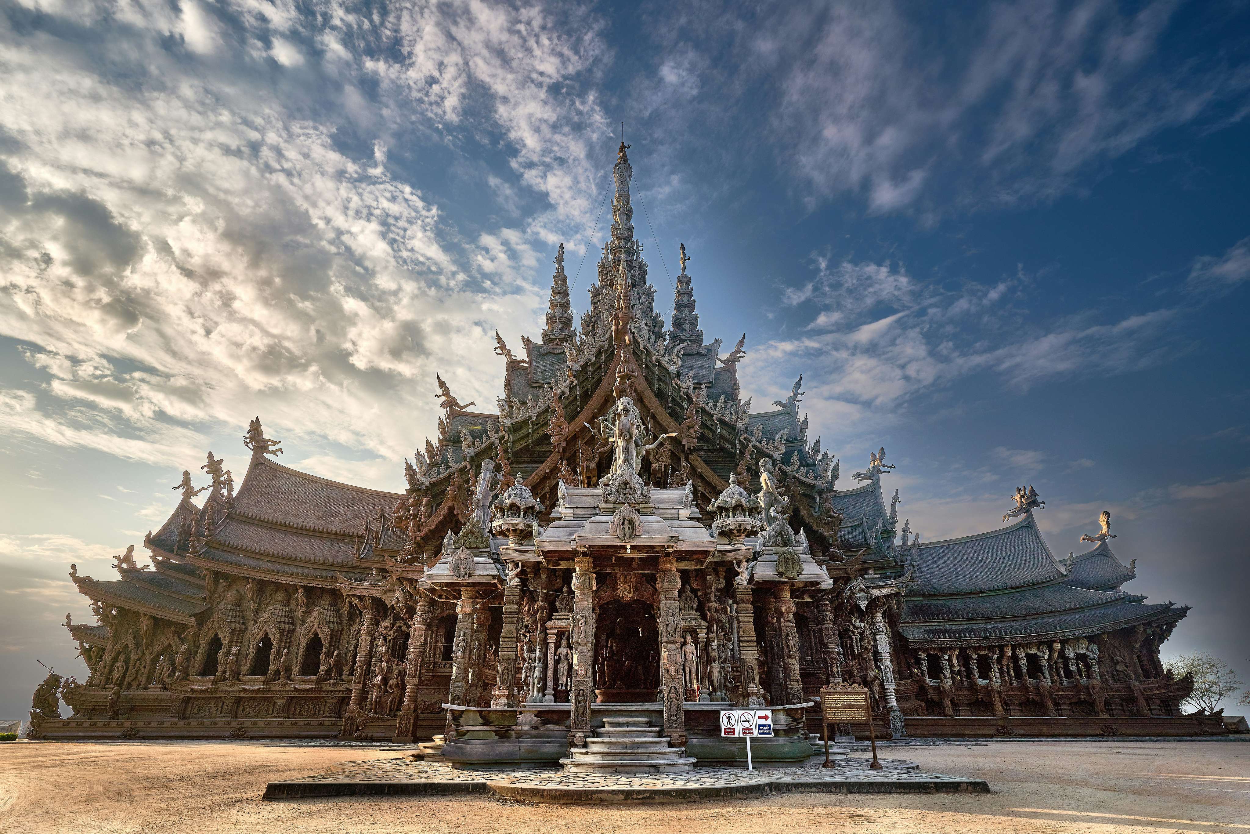 Pattaya Sanctuary of Truth 