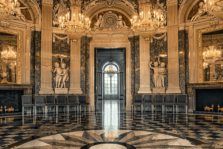 Marvel at the Hall of Mirrors