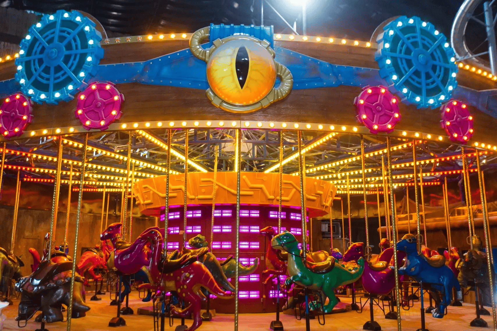 Which One Has More Food & Beverage Options?