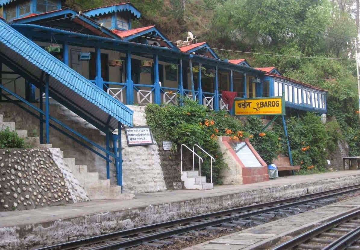 Barog Railway Station
