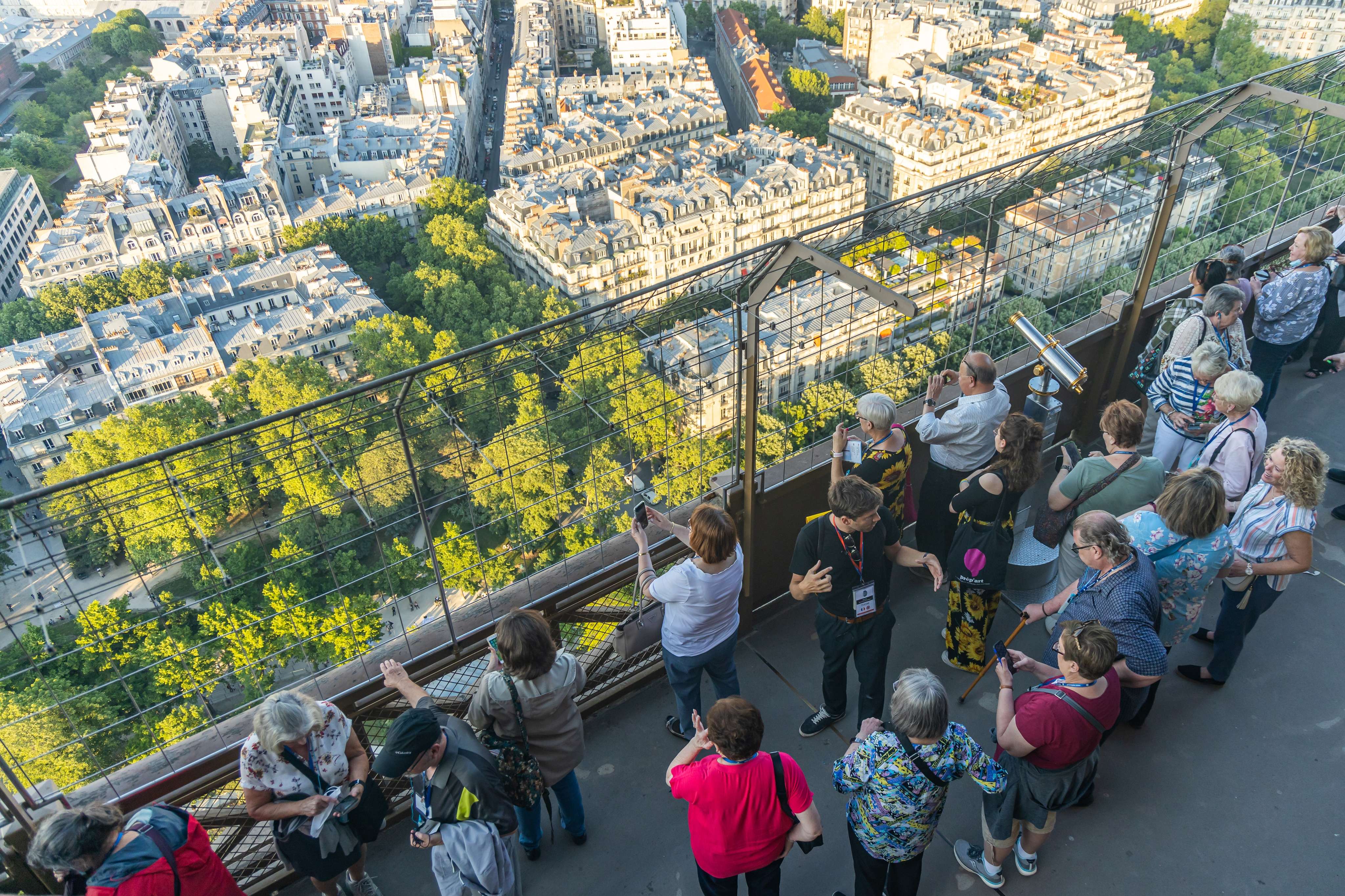Historic Eiffel Tower Amenities