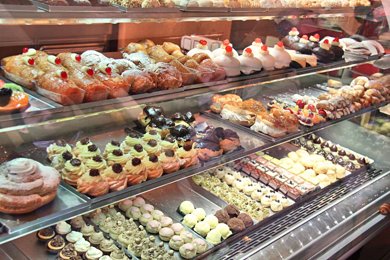 Dive Into The Delicacies of The City