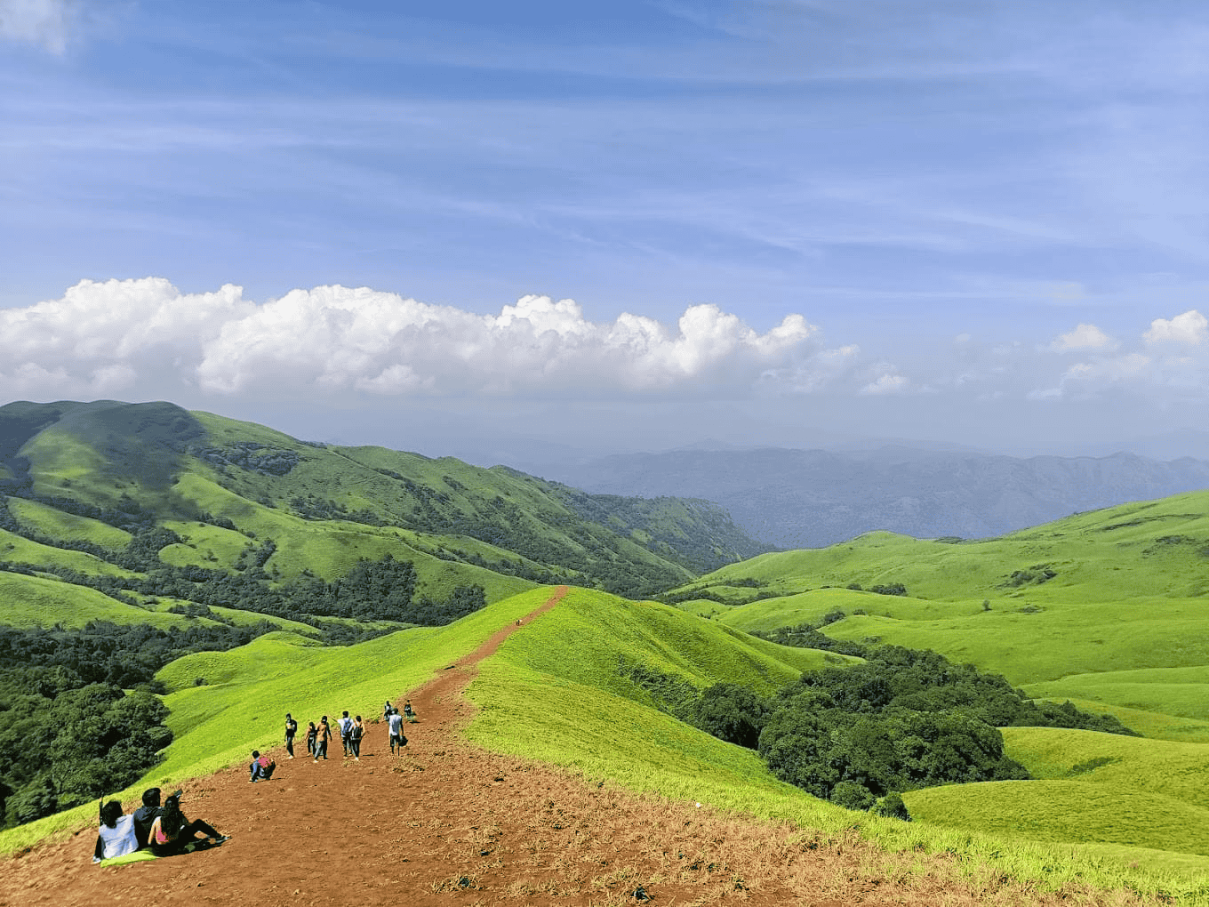 10 One Day Treks Near Bangalore | Starting From ₹900/-