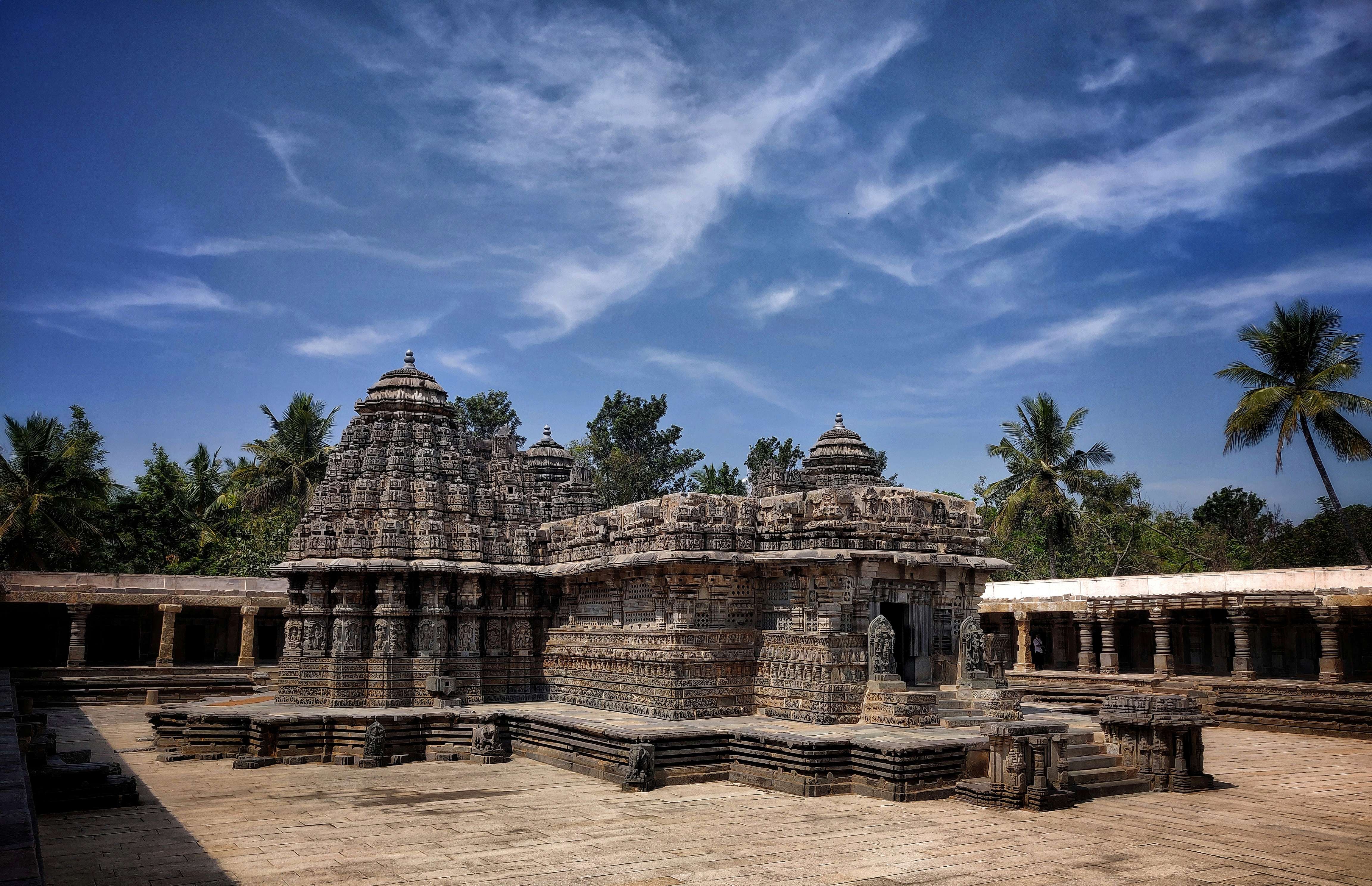 30 Domestic and International Tour Packages | Get Upto 40% Off