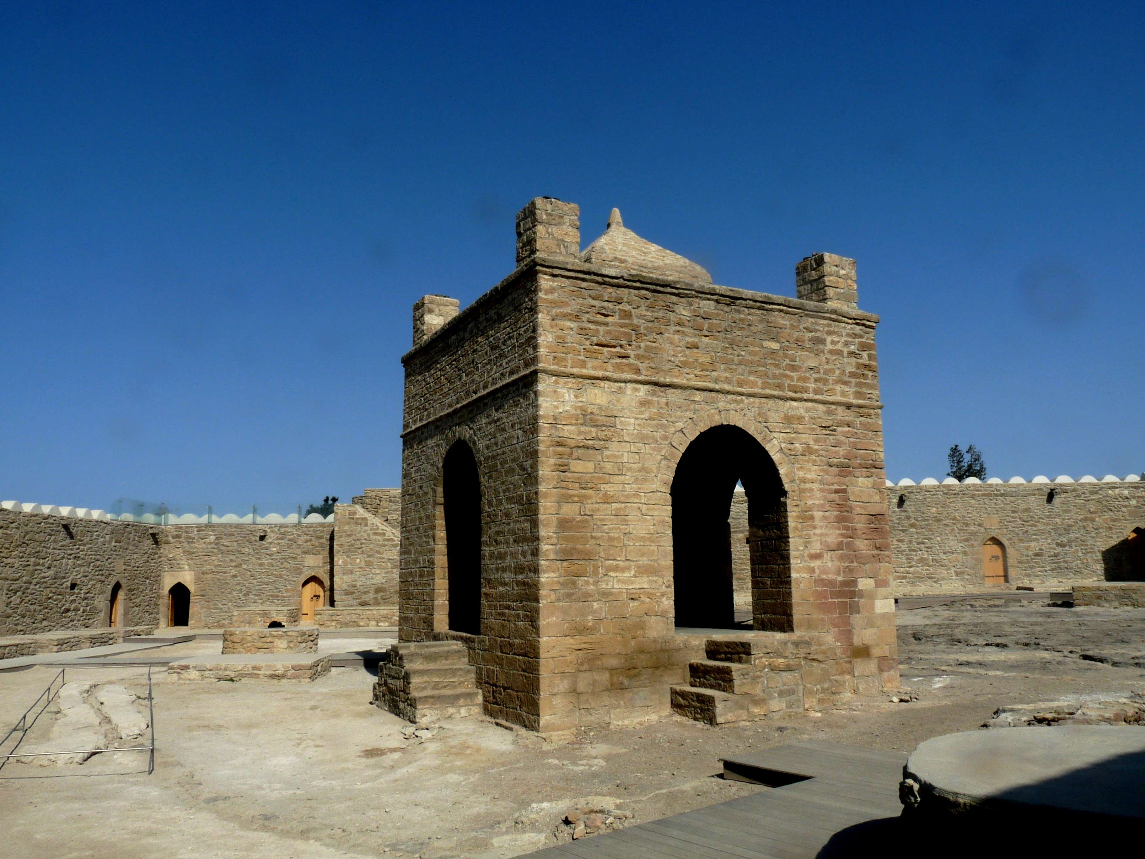 Day 4: Absheron Peninsula Tour