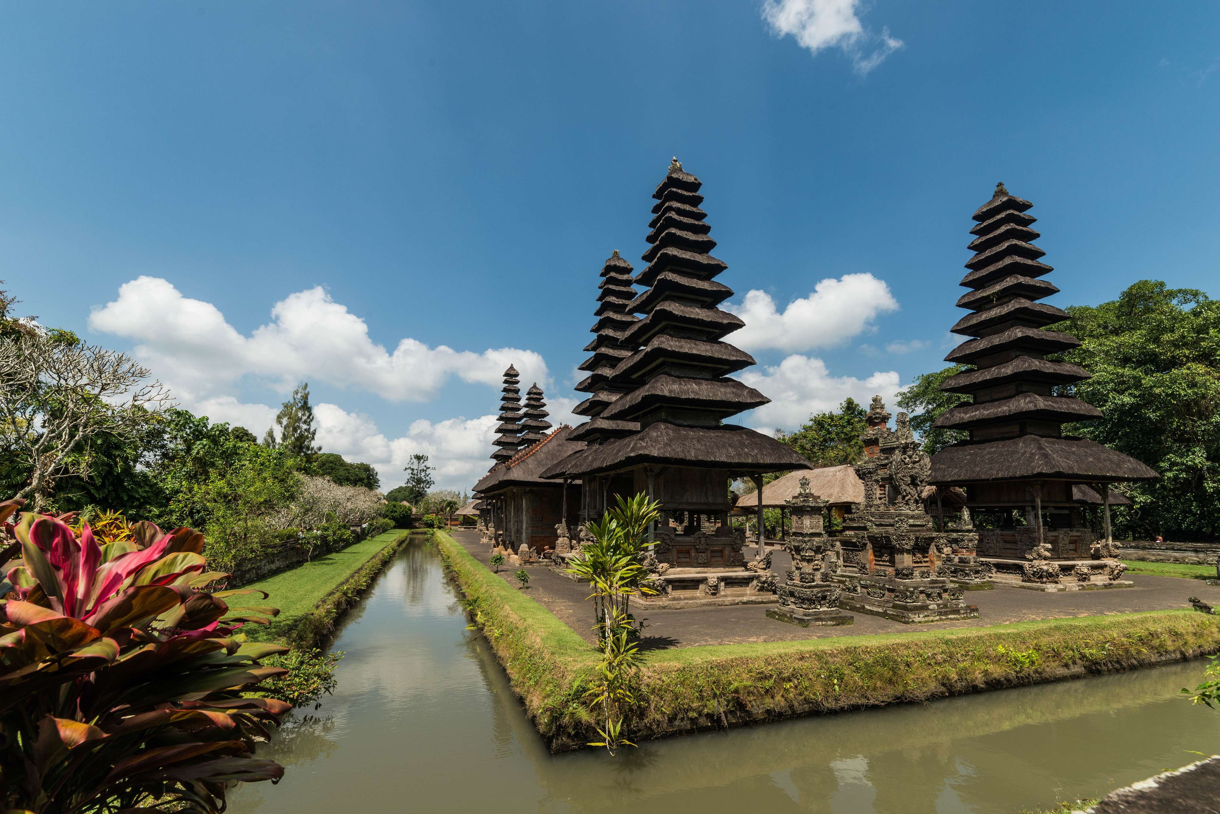 Day 3: Temple Tour | Watch a Beautiful Sunset from a Cliff