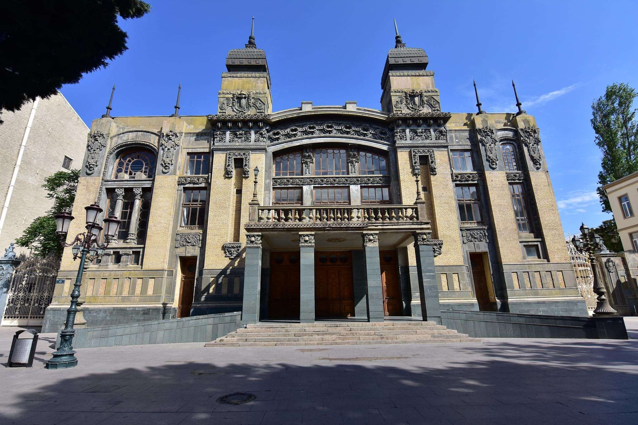 Enjoy A Performance At The Opera And Ballet Theater