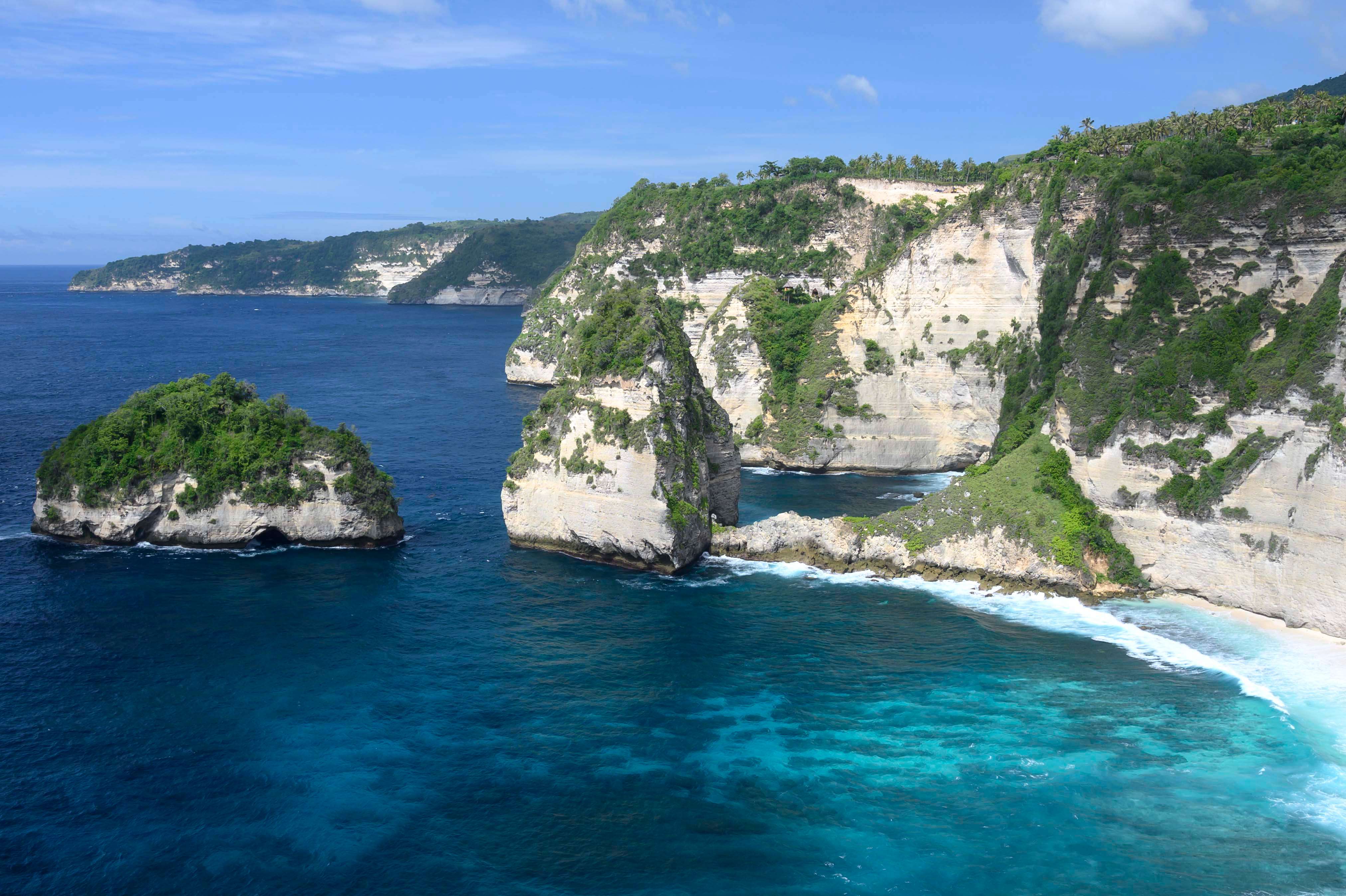 Day 4: Adventure Awaits: Nusa Penida Island Excursion