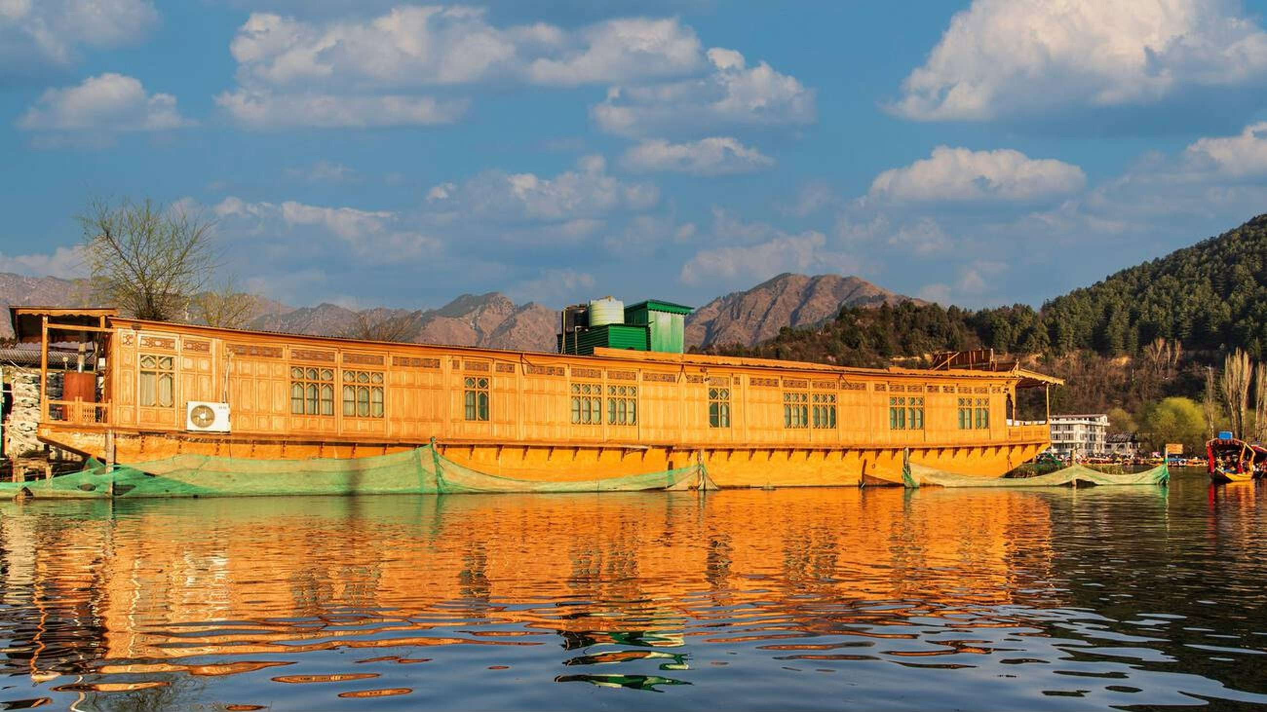 Stay In A Traditional Houseboat