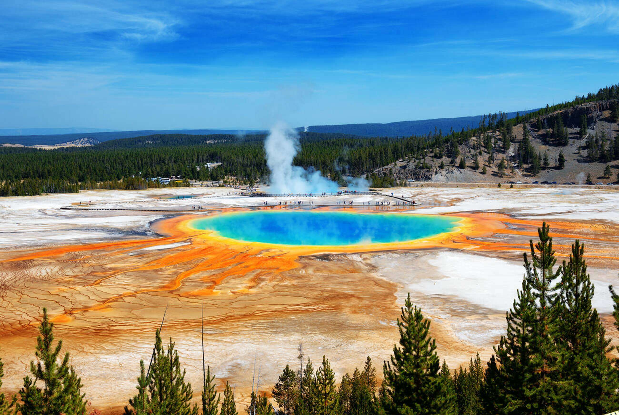 Yellowstone National Park (Wyoming, Montana, Idaho)