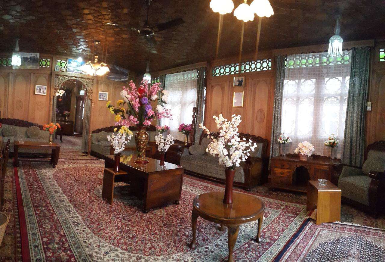 Prince Of Bombay Houseboat