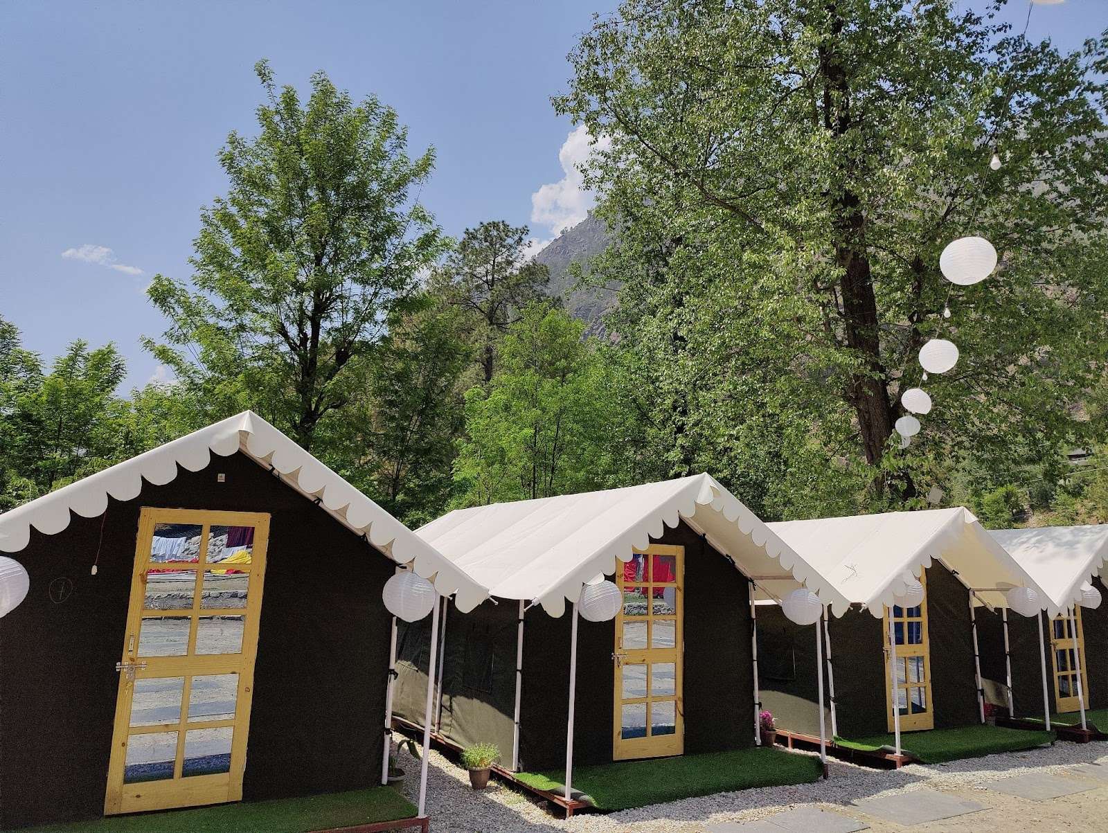 Chalo Kasol Huts and Camps