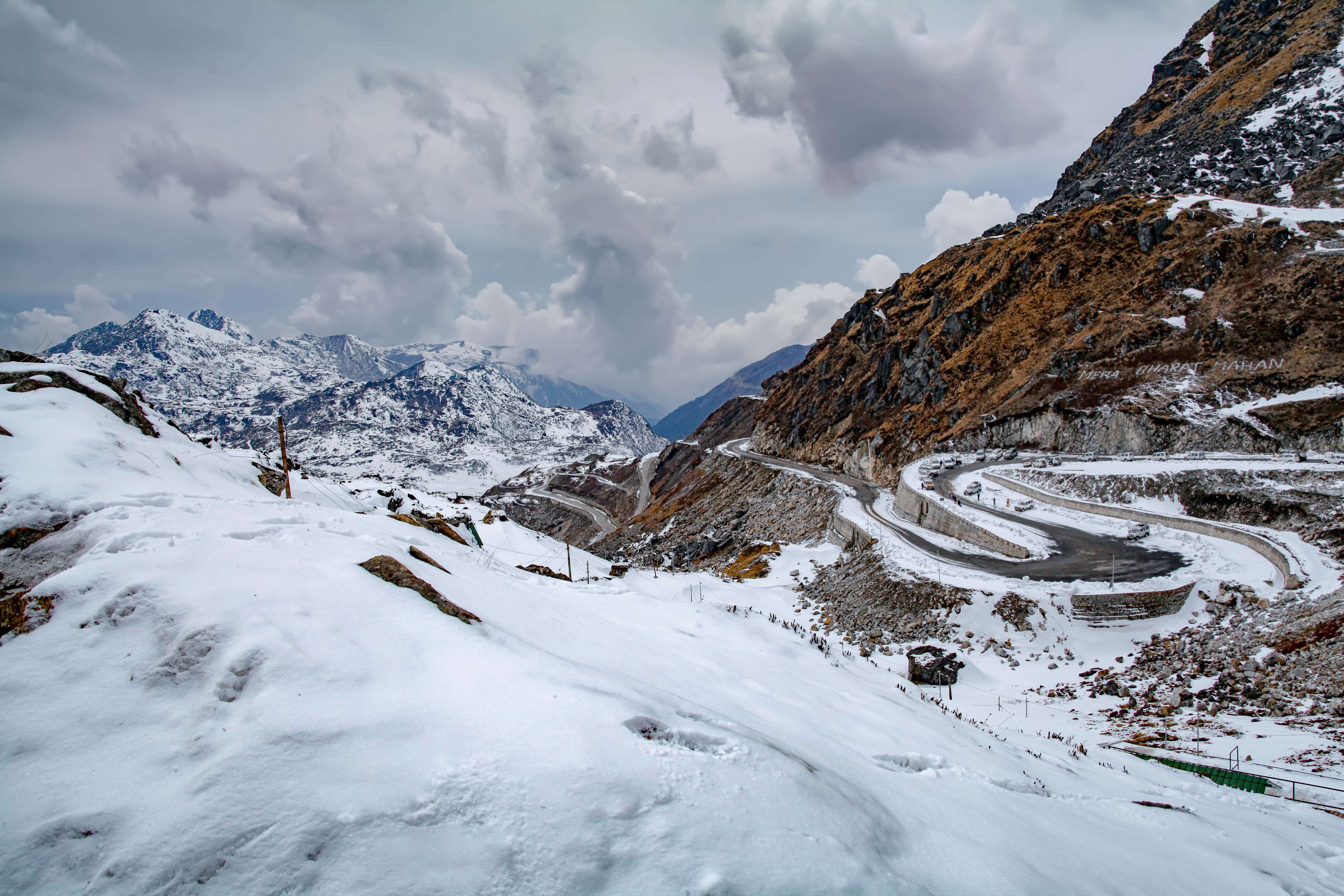 Snow Fall in May in India: Best Snowy Hill Stations to Explore!