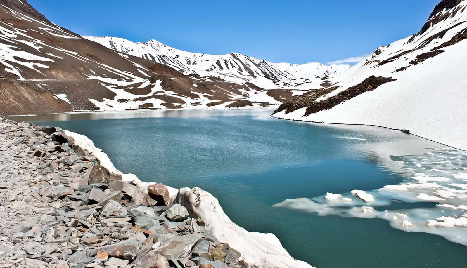 Trekking To Alpather Lake