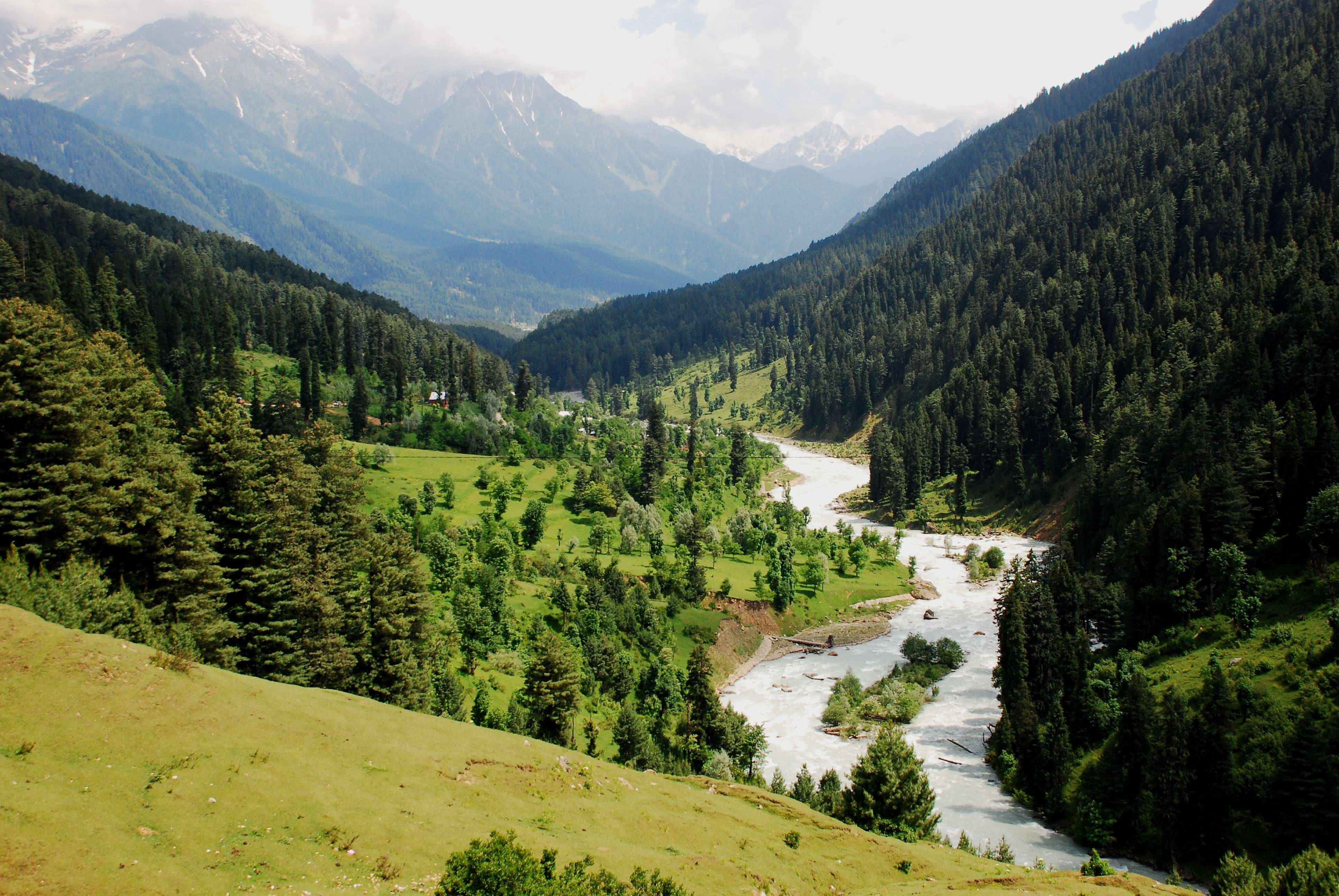 Pahalgam in May: Weather, What to Wear & Activities To Do!