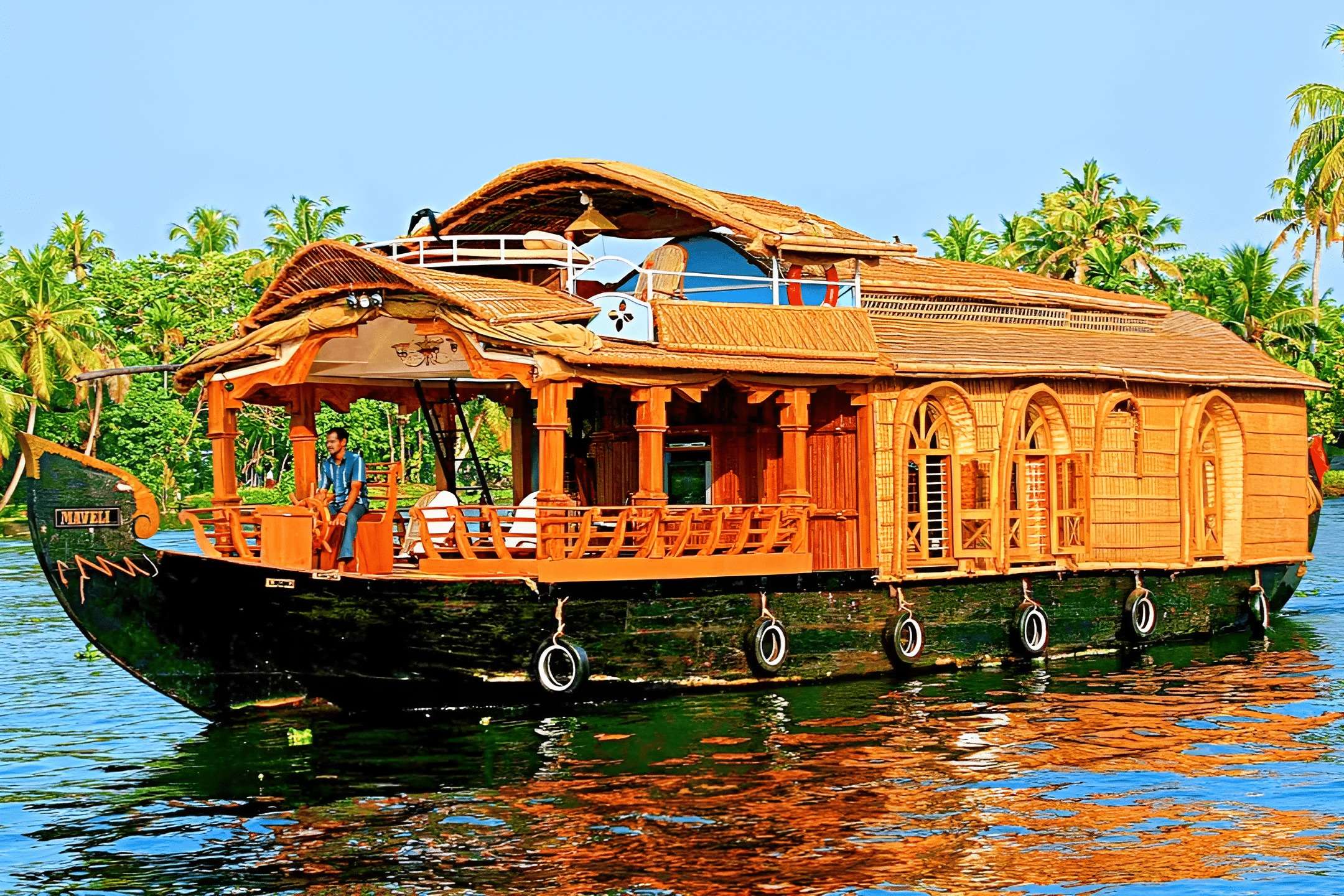 Stay In A Houseboat