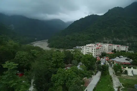 The Grand Alova, Rishikesh