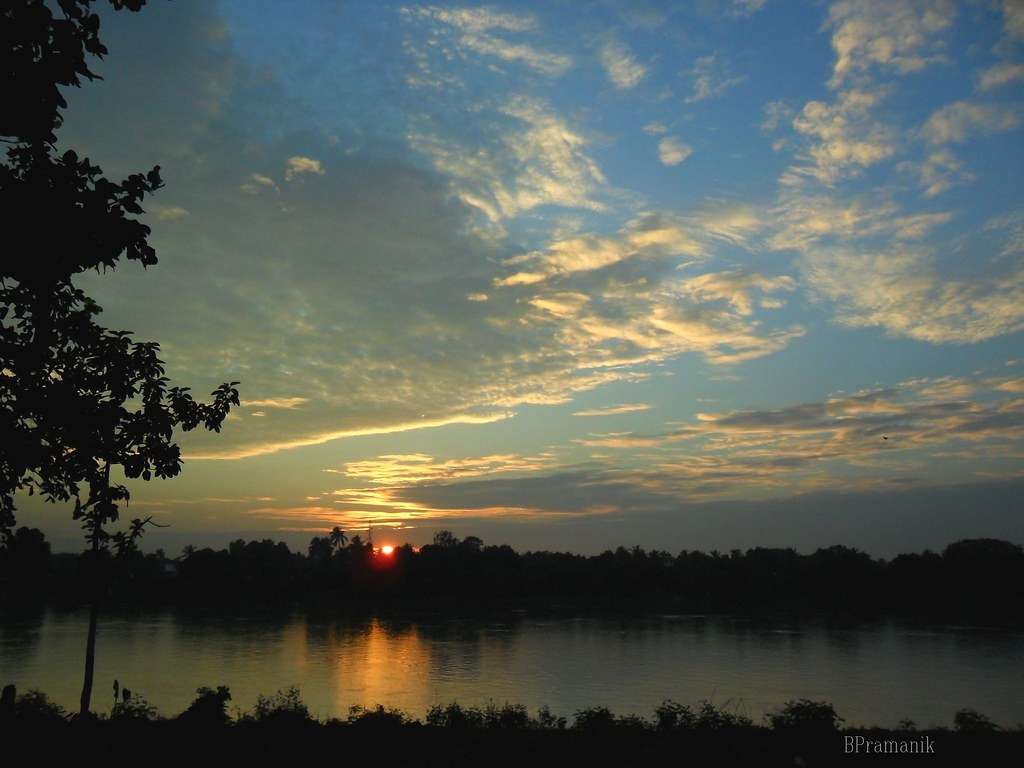 Watch The Beautiful Sunset At Banganga