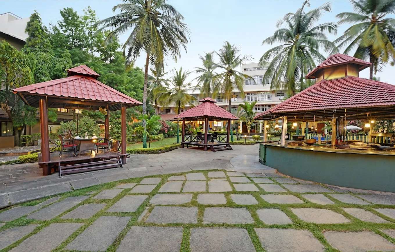 Royal Orchid Resort & Convention Centre, Bangalore 