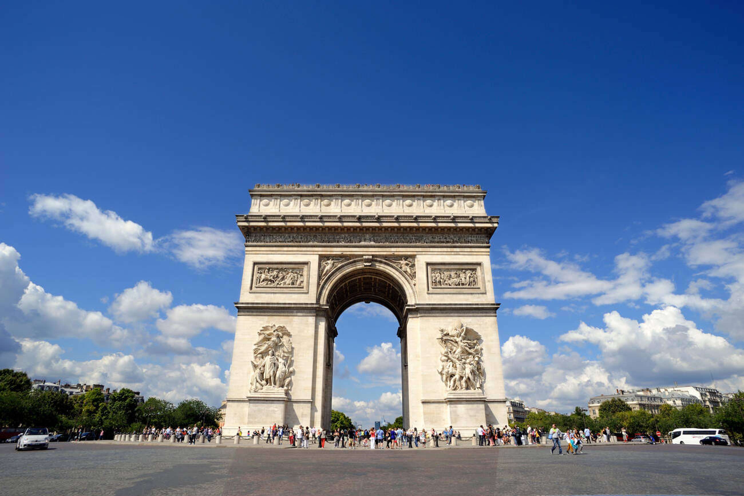 Arc De Triomphe