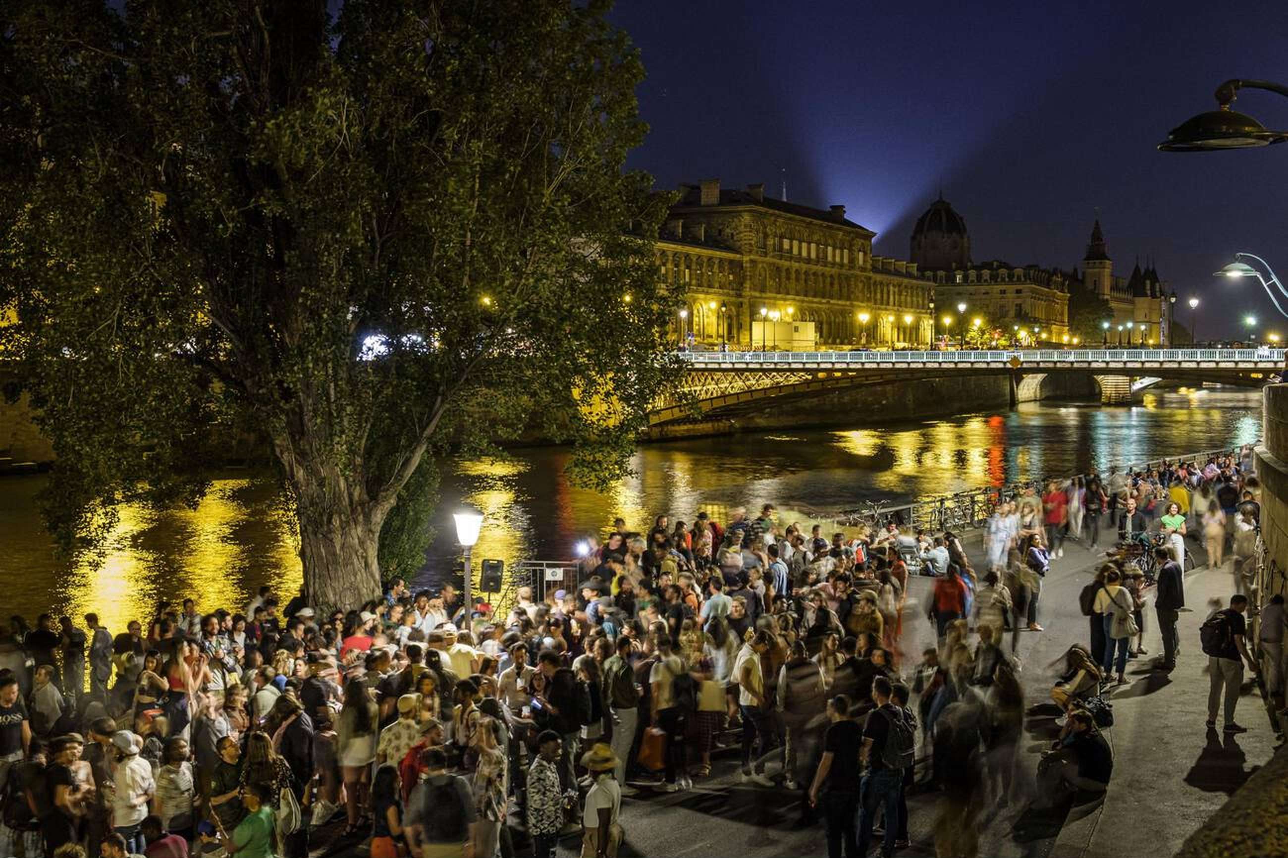 Enjoy Night Art Extravaganza At Nuit Blanche