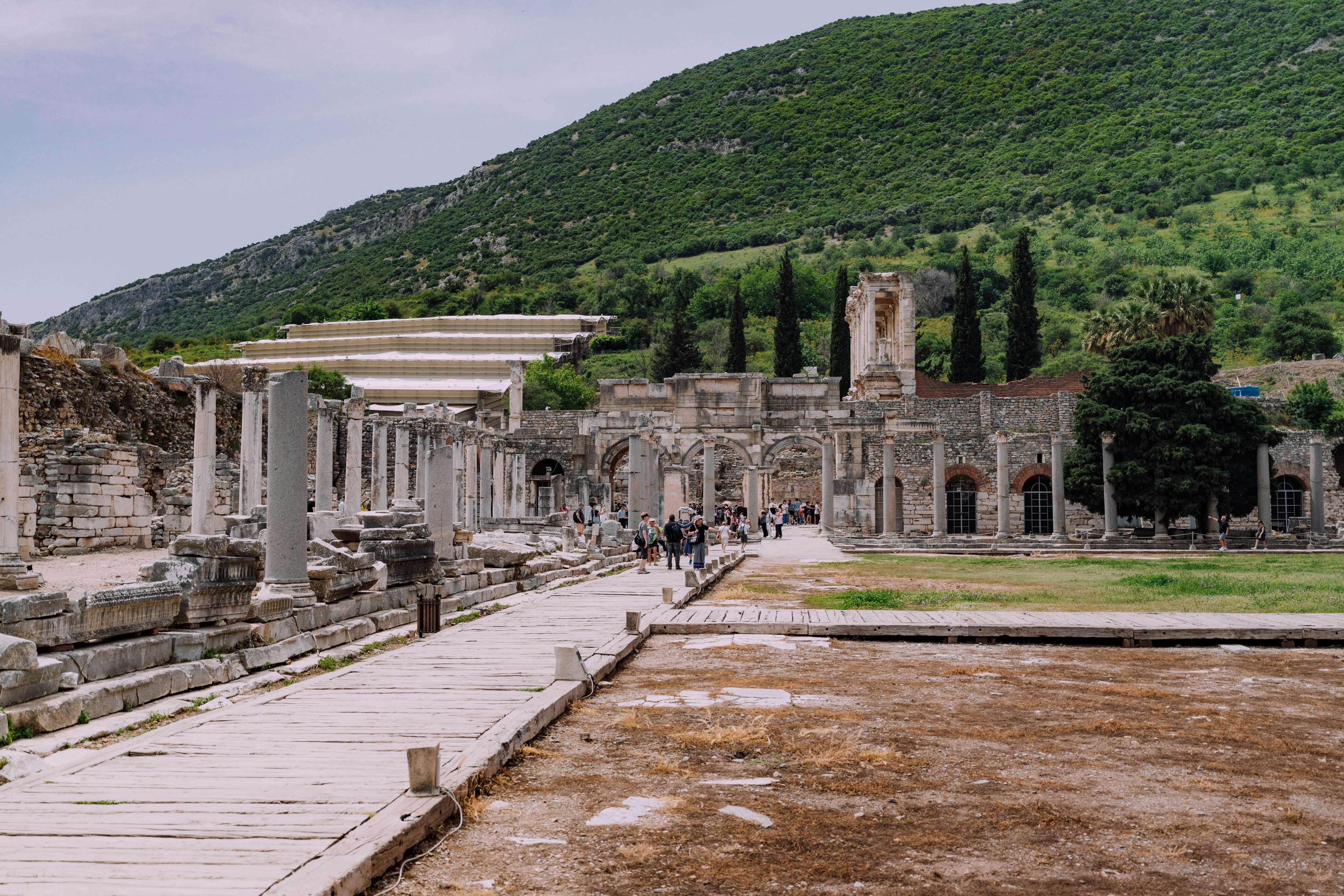 Explore The Ancient Ruins Of Ephesus