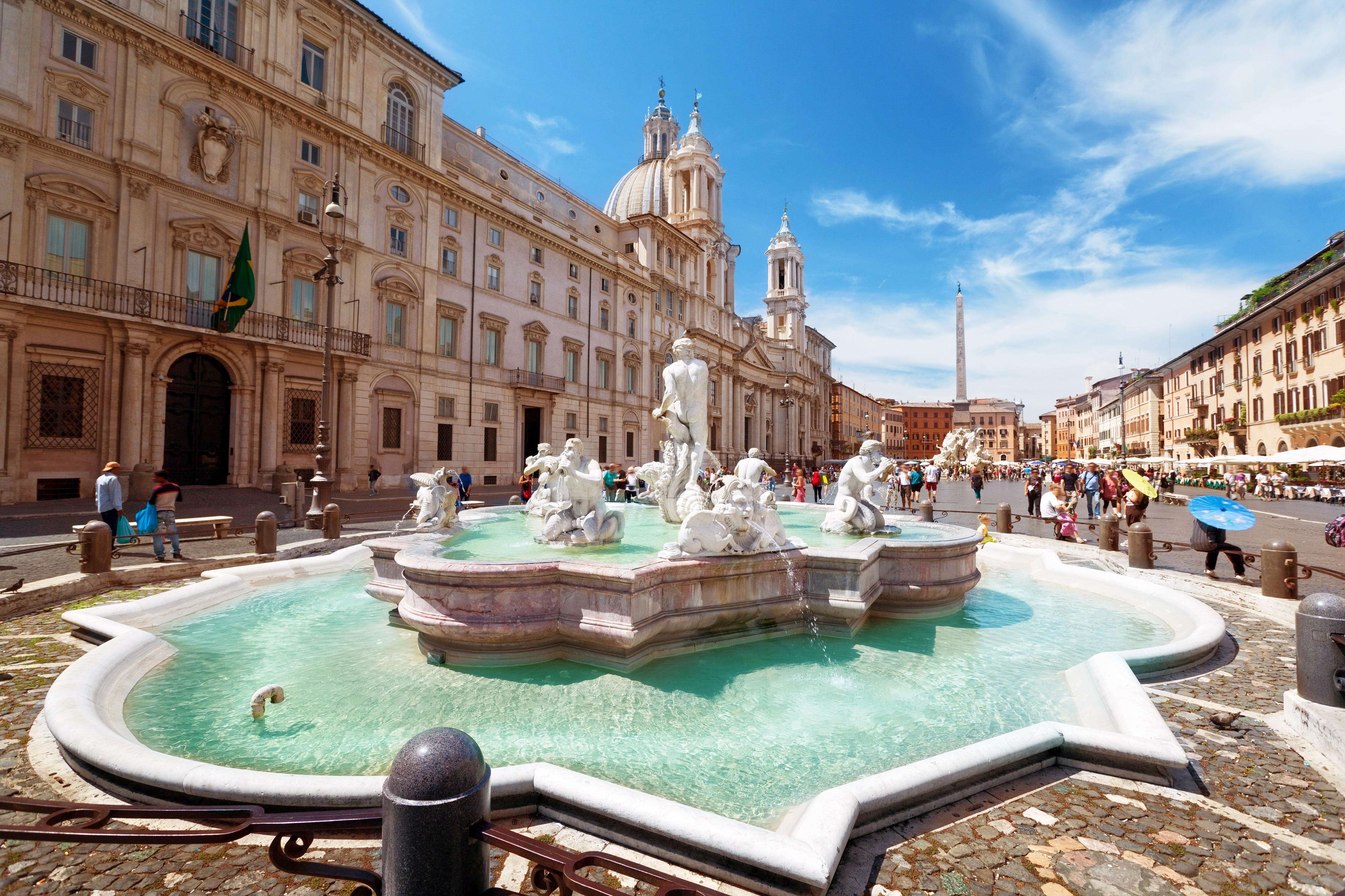 Explore The Christmas Markets At Piazza Navona