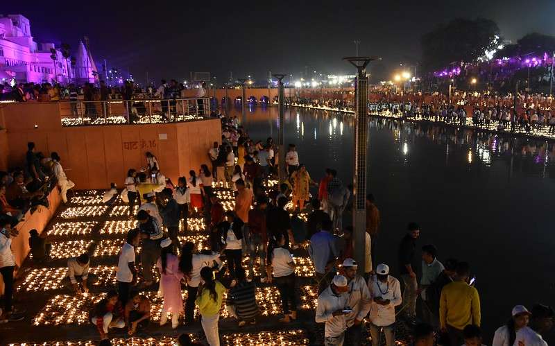 Deep Daan (Lighting Of Lamps)