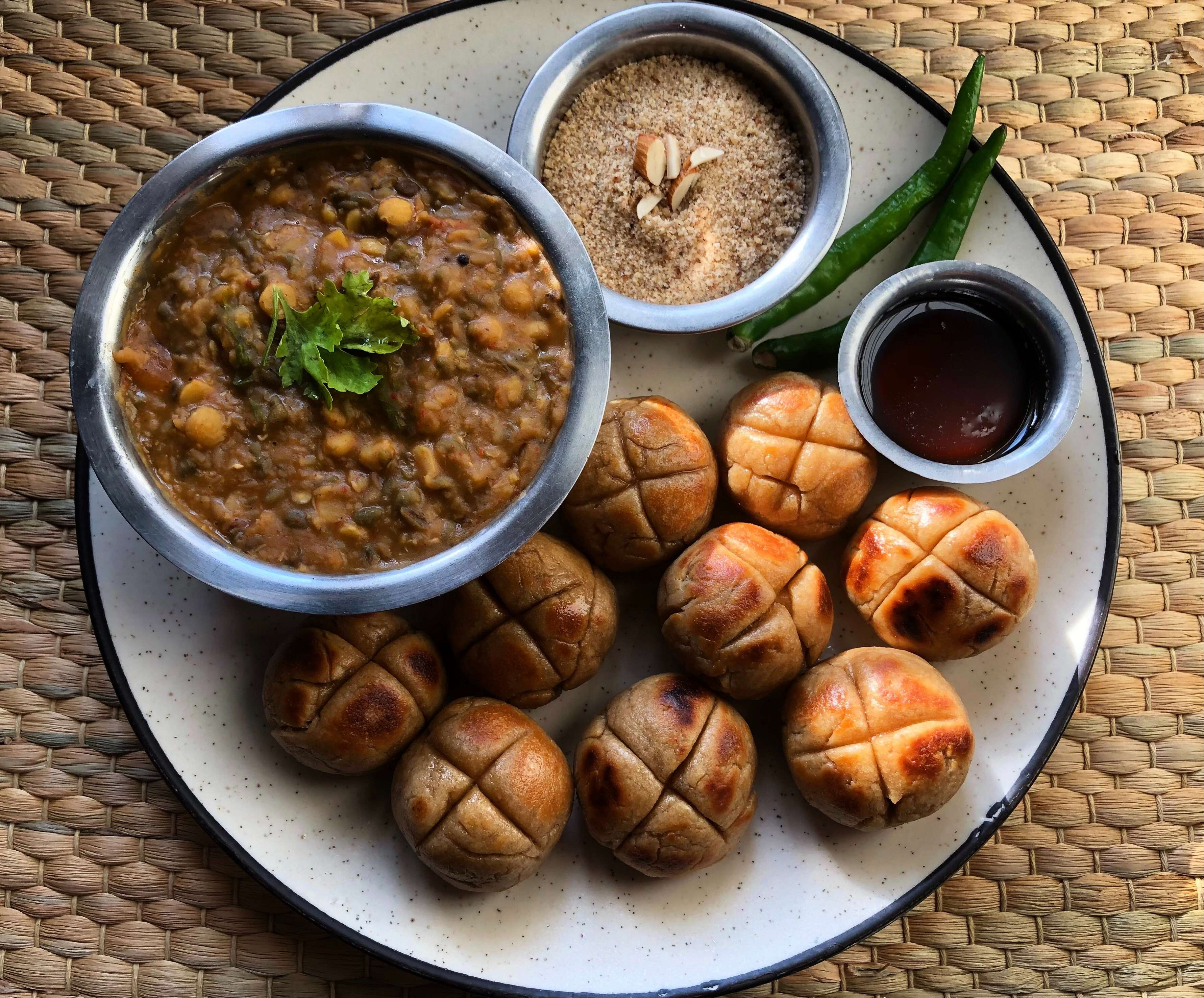 15 Famous Dishes of Rajasthan You Must Try in {{year}}!