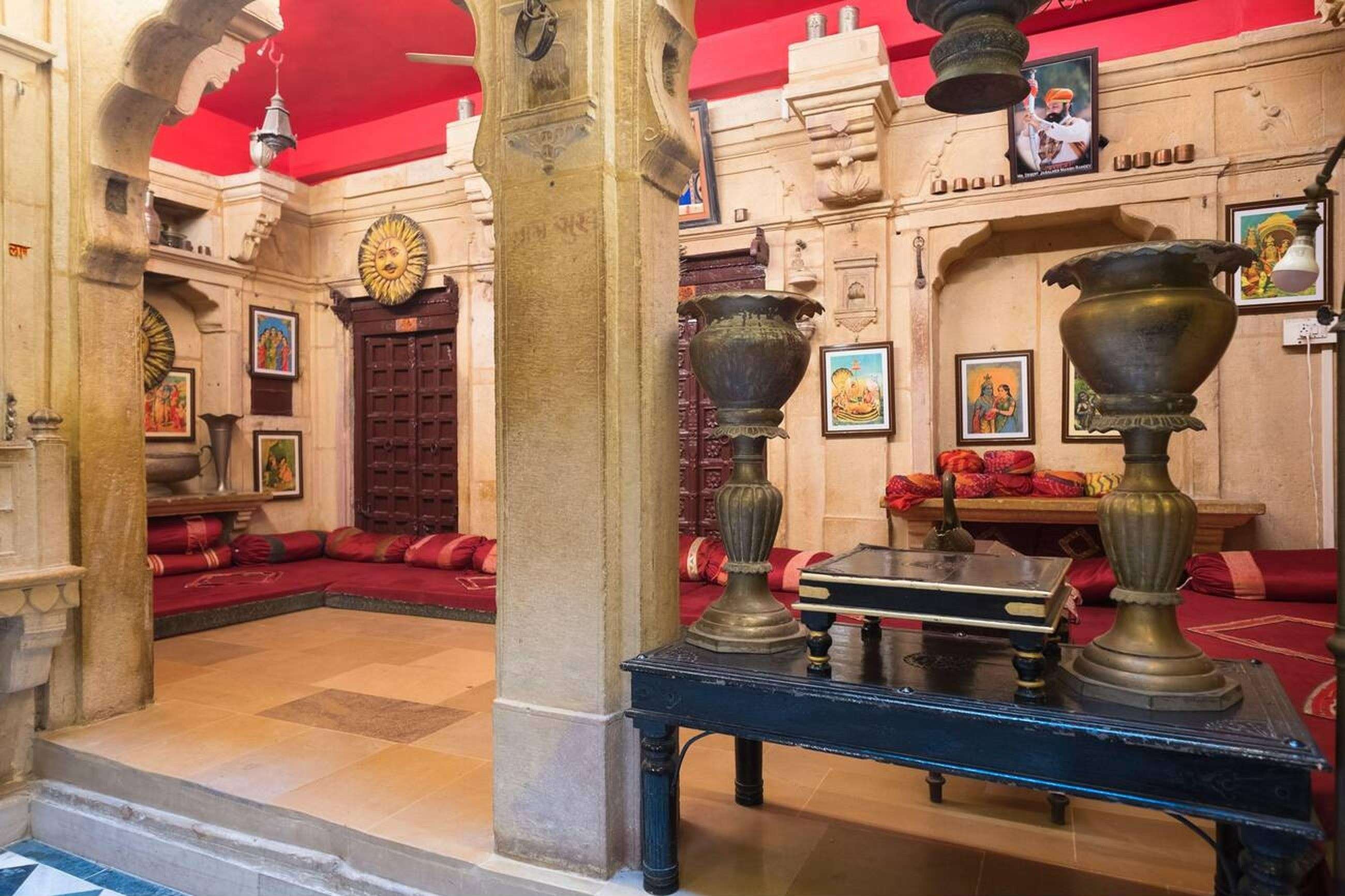 Explore Baa Ri Haveli 