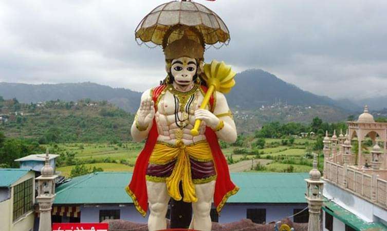 Visit Hanuman Garhi for Spiritual Experience