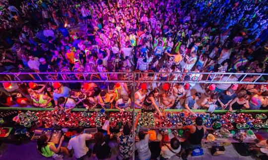 Story – New Year’s Eve Bash