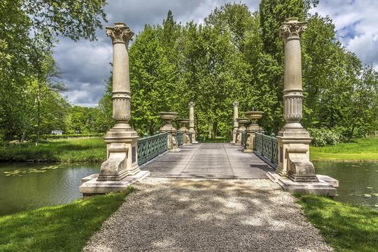 Walk Through the English Garden