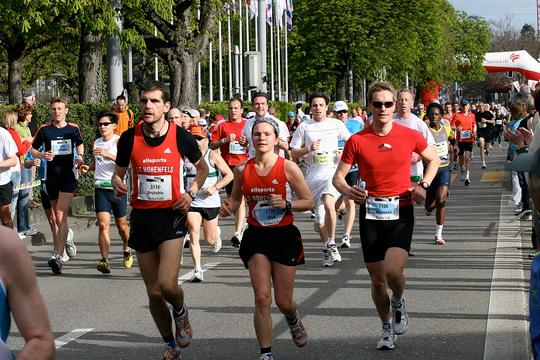Join or watch the Amsterdam Marathon